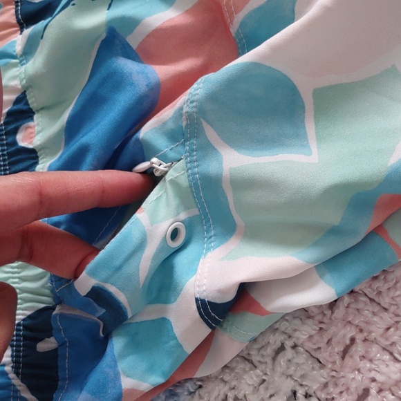 NWT Old Navy XXL Geo Print Stretch Tech Quick Dry Shorts - Picture 6 of 16